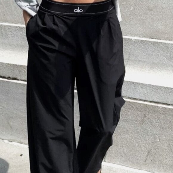 ❣❣ALO Yoga Suit Up Trouser Black (Regular)M码❣❣ - Picture 3 of 7